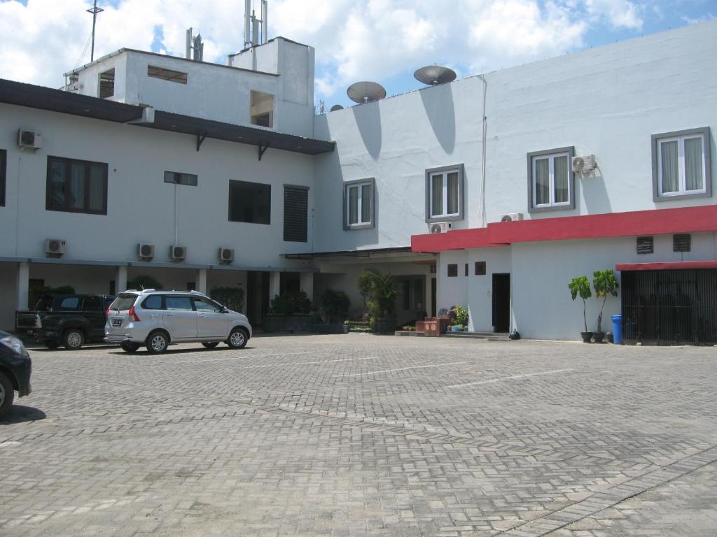 Imperial Hotel Kendari Esterno foto